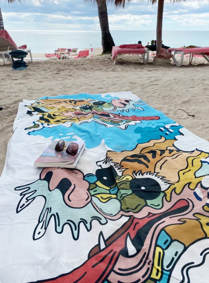 Manta Dragones (playa, picnic, etc)