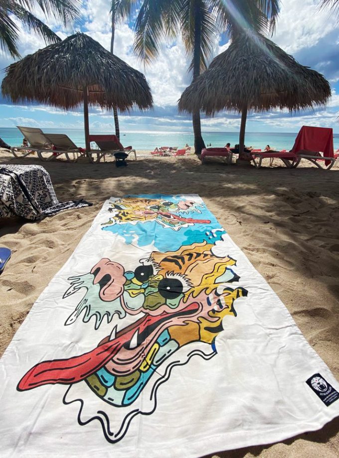 Manta Dragones (playa, picnic, etc)