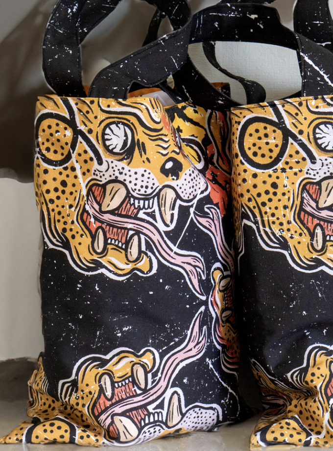 Bolso de mano / Tote bag / Tyger Tyger / 100% agodón